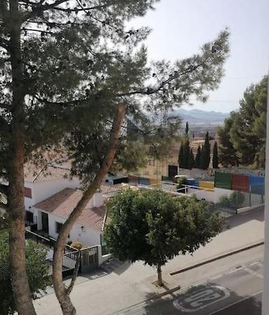Apartamento Views, Family & Private Parking In Alto Albayzin Granada Exterior foto